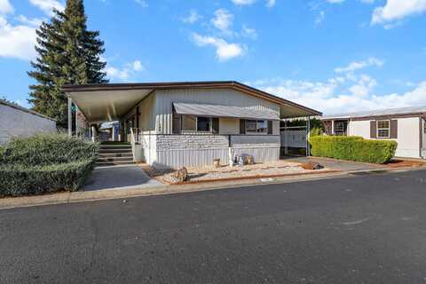 20350 Hole In One Drive, Redding, CA 96002