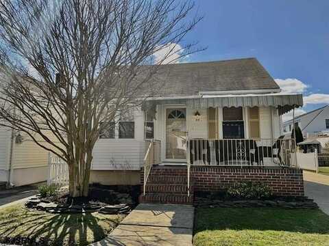 34 N Essex Ave, Margate City, NJ 08402