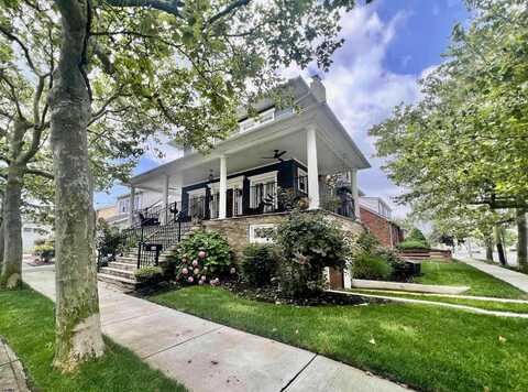 26 N Richards Ave, Ventnor City, NJ 08406