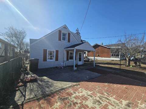 530 N Harrisburg Ave, Chelsea Heights, NJ 08401