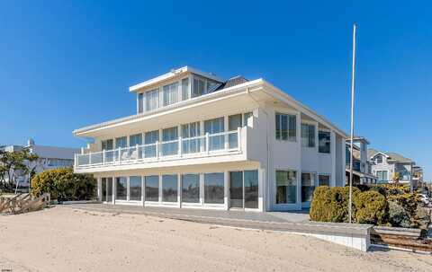 112 S Iroquois Ave, Margate City, NJ 08402