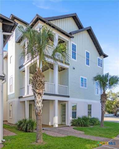114 Lavaca Circle, Rockport, TX 78382