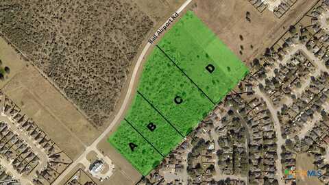 1401 Ball Airport Road, Victoria, TX 77904
