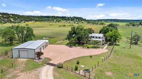 544 Alfred Henke Road, Fredericksburg, TX 78624