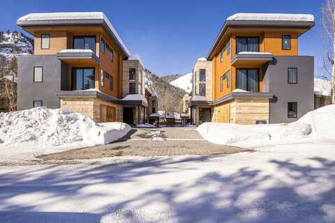220 Bird Dr, Ketchum, ID 83340