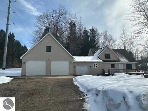 6945 Obervalden, Bellaire, MI 49615