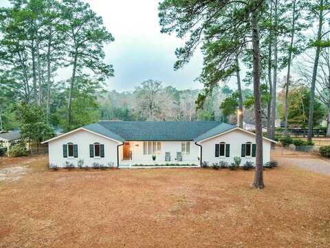 203 Pembroke Place, Thomasville, GA 31792