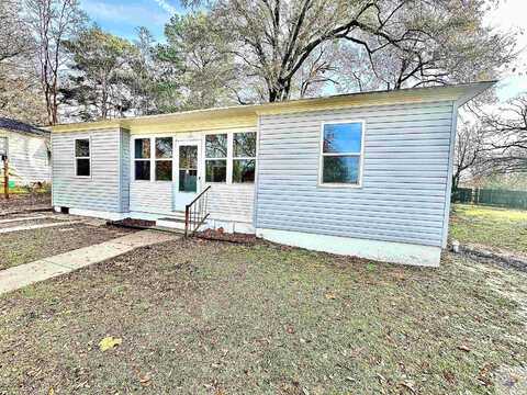 3416 Moore Dr, Texarkana, TX 75503