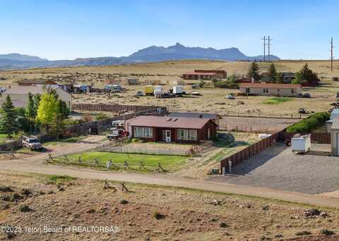 621 MOUNTAIN VIEW Drive, Dubois, WY 82513