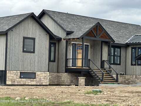 623 ROYAL ELK Circle, Victor, ID 83455