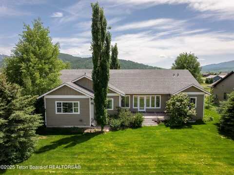 216 COLUMBINE Street, Alpine, WY 83128