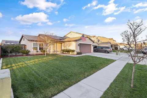658 Rebeca Avenue, Sanger, CA 93657