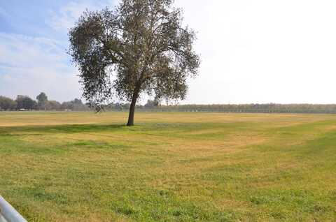 13401 Ave 328, Visalia, CA 93292