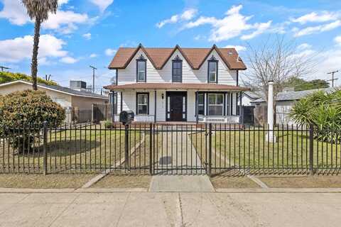 1015 N Stevenson Street, Visalia, CA 93291