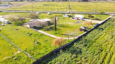 1880 E Yosemite Avenue, Madera, CA 93638