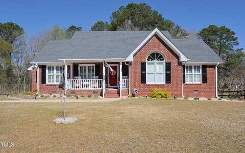 703 E Stanley Street, Four Oaks, NC 27524