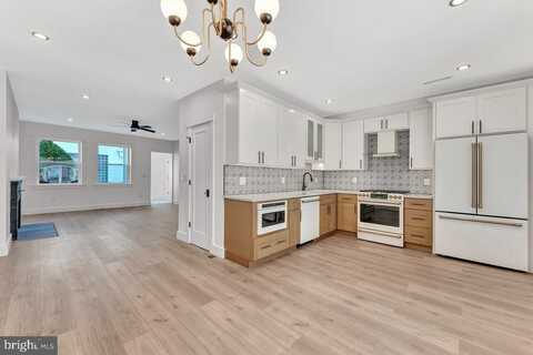 7 DEAL LAKE COURT, ASBURY PARK, NJ 07712