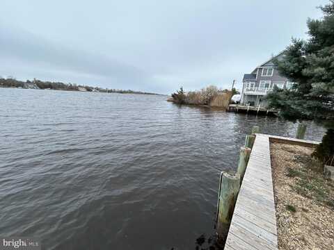 825 OXGOOSE DRIVE, LANOKA HARBOR, NJ 08734