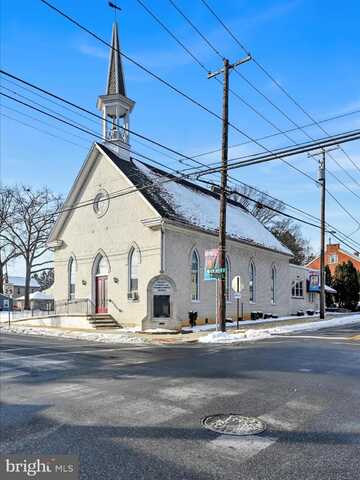 100 NEW HAVEN STREET, MOUNT JOY, PA 17552
