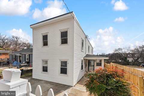 11 AKIN AVENUE, CAPITOL HEIGHTS, MD 20743