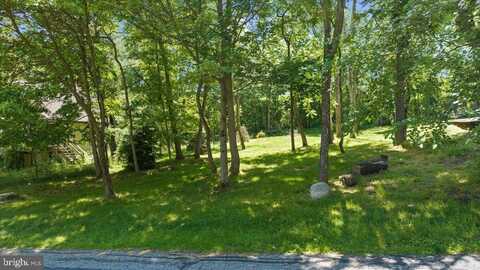 37 LENAPE TRAIL, MOUNT BETHEL, PA 18343