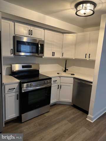 1841 DAVISVILLE ROAD, WILLOW GROVE, PA 19090