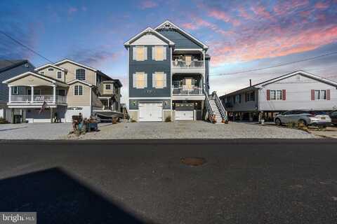 385 KINGFISHER ROAD, TUCKERTON, NJ 08087