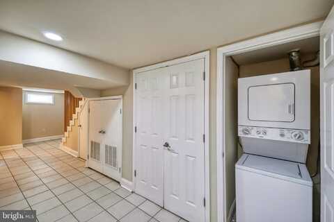 521 FOXHALL PLACE SE, WASHINGTON, DC 20032