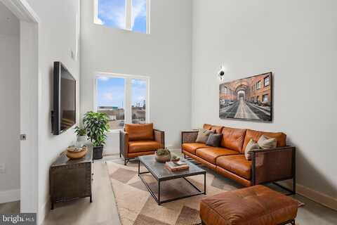 800 CALLOWHILL STREET, PHILADELPHIA, PA 19123