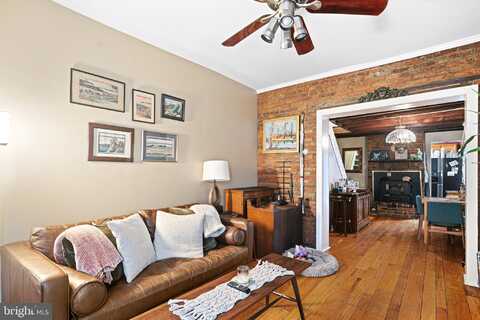 824 N ORIANNA STREET, PHILADELPHIA, PA 19123