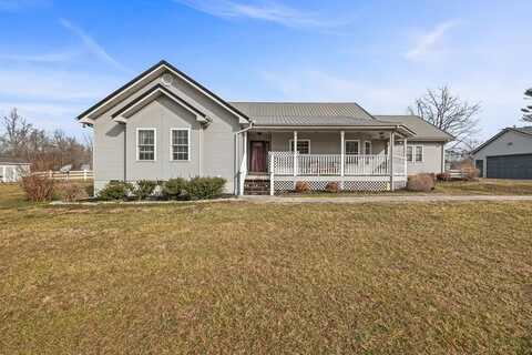 8820 Sparta Hwy, CROSSVILLE, TN 38572