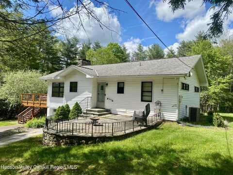 21 Nauvoo Road, Windham, NY 12496