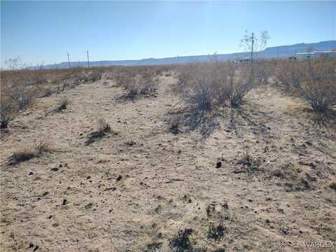 S Diamond Street, Golden Valley, AZ 86413