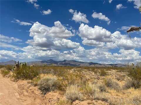 008 Mesquite, Yucca, AZ 86438