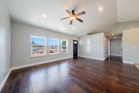 690 W Chamberlain DR, Kanab, UT 84741