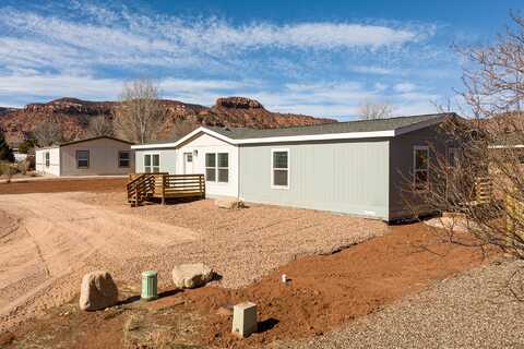 484 W Pipe Springs DR, Kanab, UT 84741