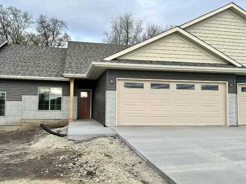 1789 Golf Course Boulevard, Independence, IA 50644