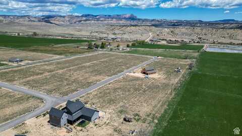330 E 50 S, Tropic, UT 84776