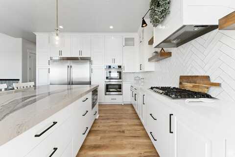 851 E MOUNTAIN, North Ogden, UT 84414