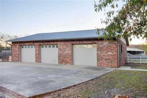 11076 Highway 16, Elkins, AR 72727