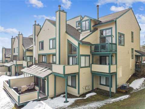 8051 Meadowridge Dr., Seven Springs, PA 15622
