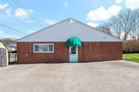 3140 Oregon Dr, New Kensington, PA 15068