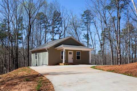 151 Nottingham Drive, Westminster, SC 29693