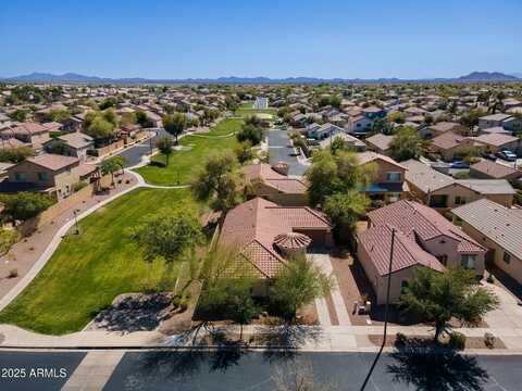 897 E CHERRY HILLS Drive, Chandler, AZ 85249