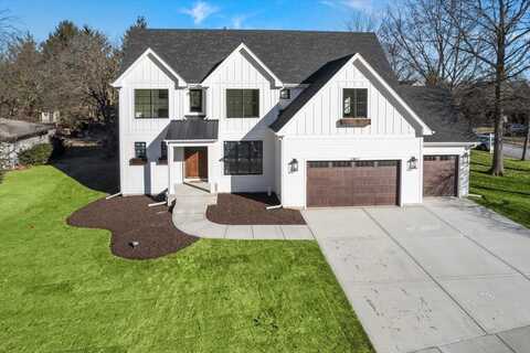26W112 Bauer Road, Naperville, IL 60563
