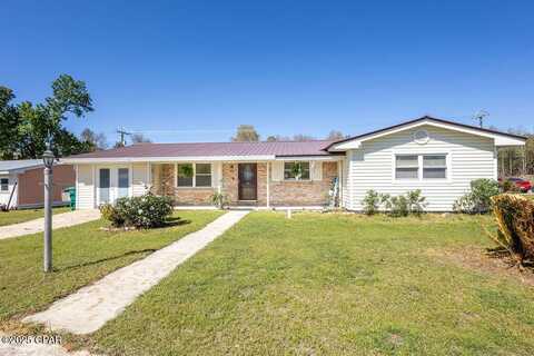 1652 Sunny Hills Boulevard, Chipley, FL 32428
