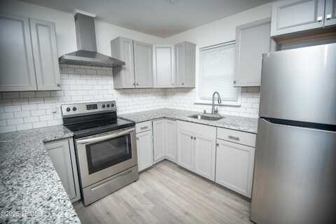 114 Groves Street, Walterboro, SC 29488
