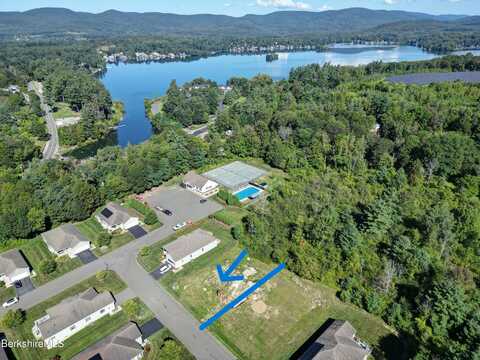 5 Aspen Way, Pittsfield, MA 01201