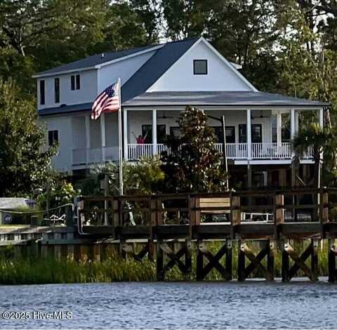1507 E Yacht Drive, Oak Island, NC 28465