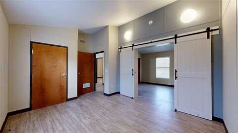 5585 Straub, College Station, TX 77845